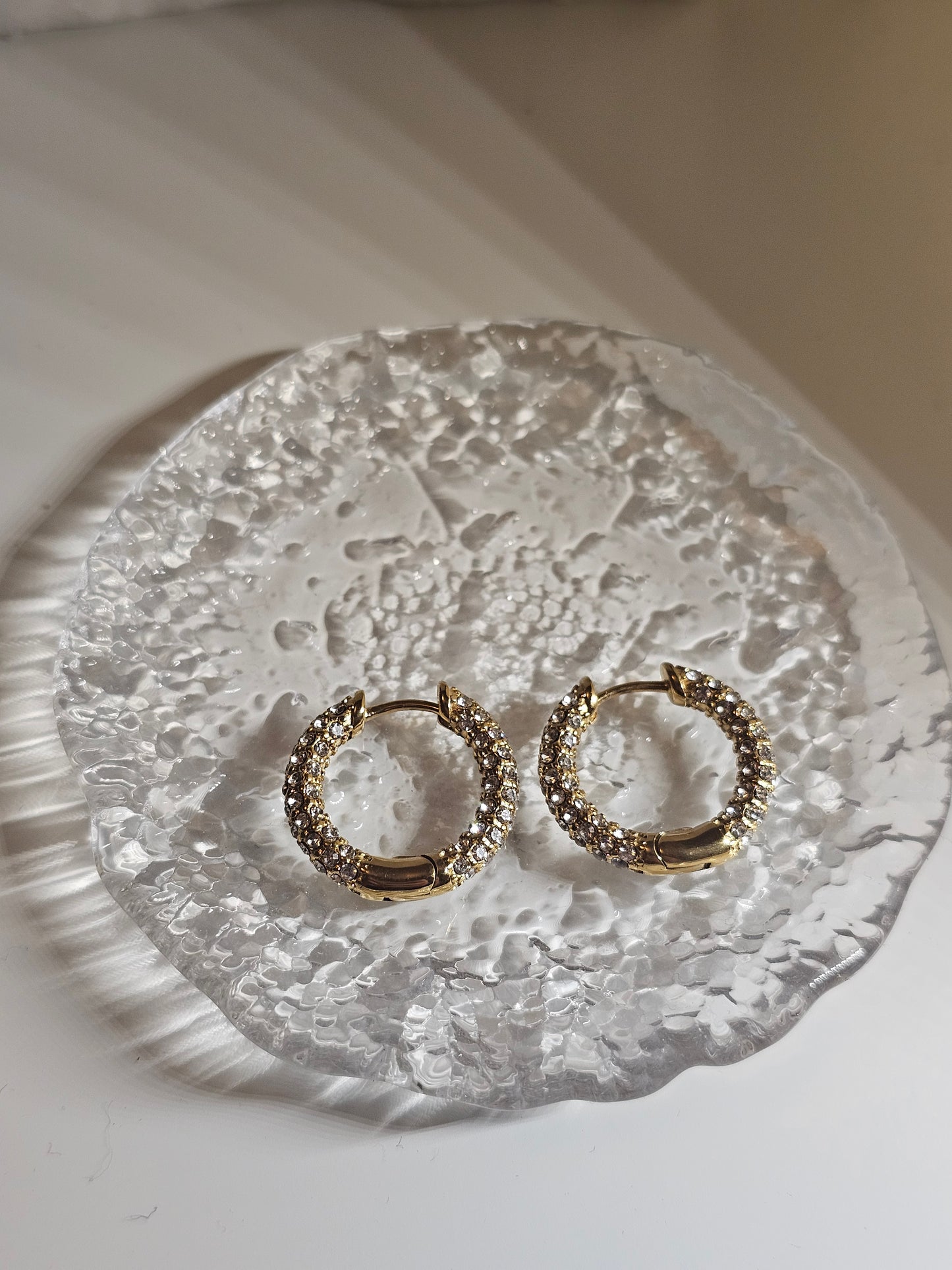 Febae Premium - Goldene Zirkonia Creolen