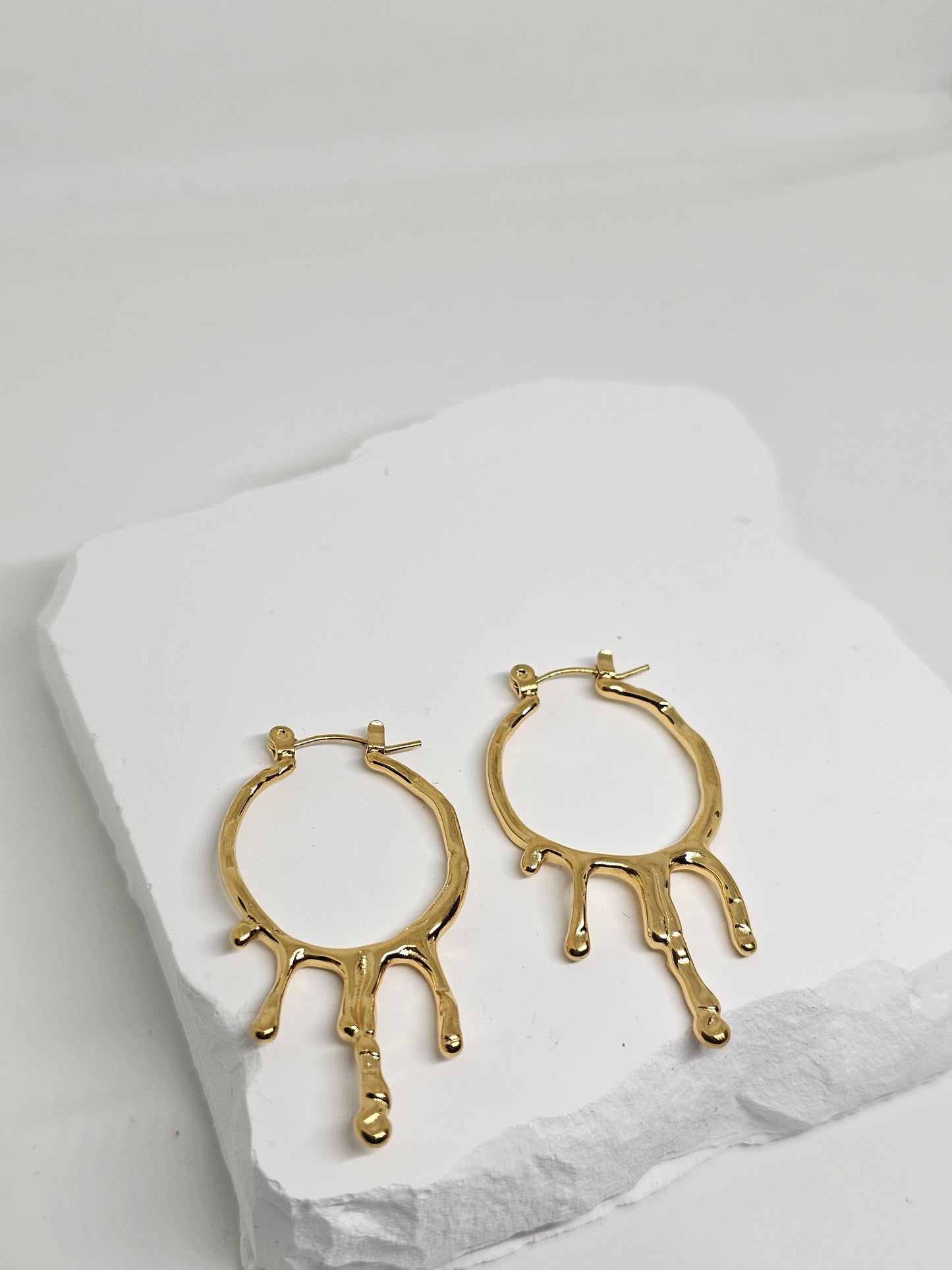 Febae Premium - Golden Melted Circle Hoops