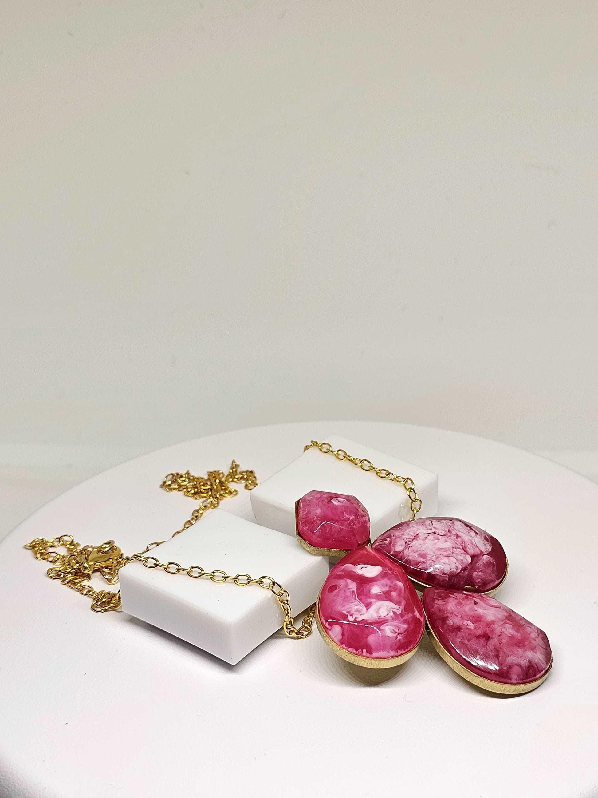 WOMENS CHAIN NECKLACE - Resin Necklace Pendant, Long Chain Necklace, Necklace for Womens, Big Pendant Necklace, Pink Stone Necklace for Gift