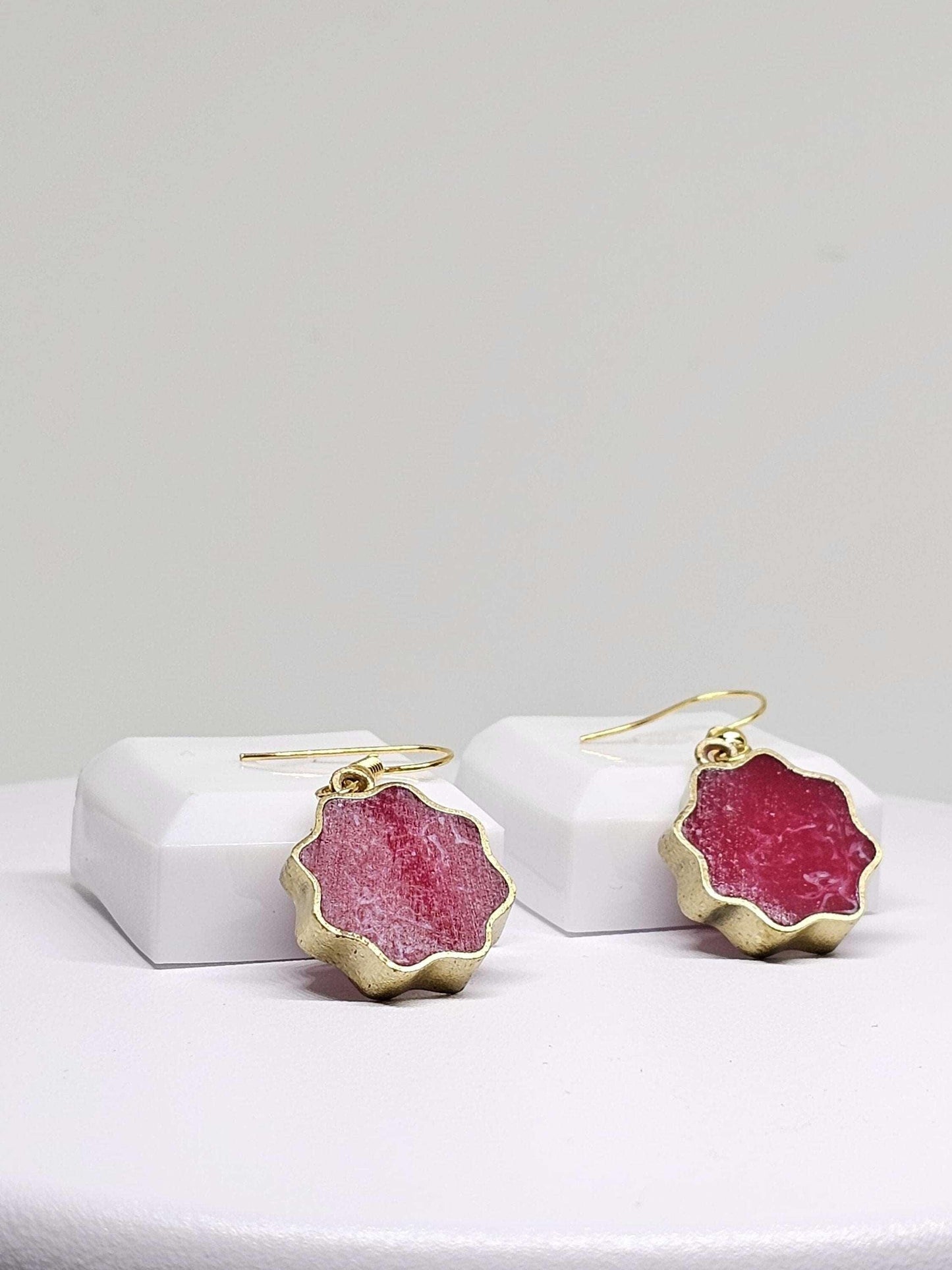 WOMENS DROP EARRINGS - Resin Drop Earrings, Handmade Brass Earrings, Elegant Earrings Gift, Earrings for Womens, Stylish Earrings for Gifts