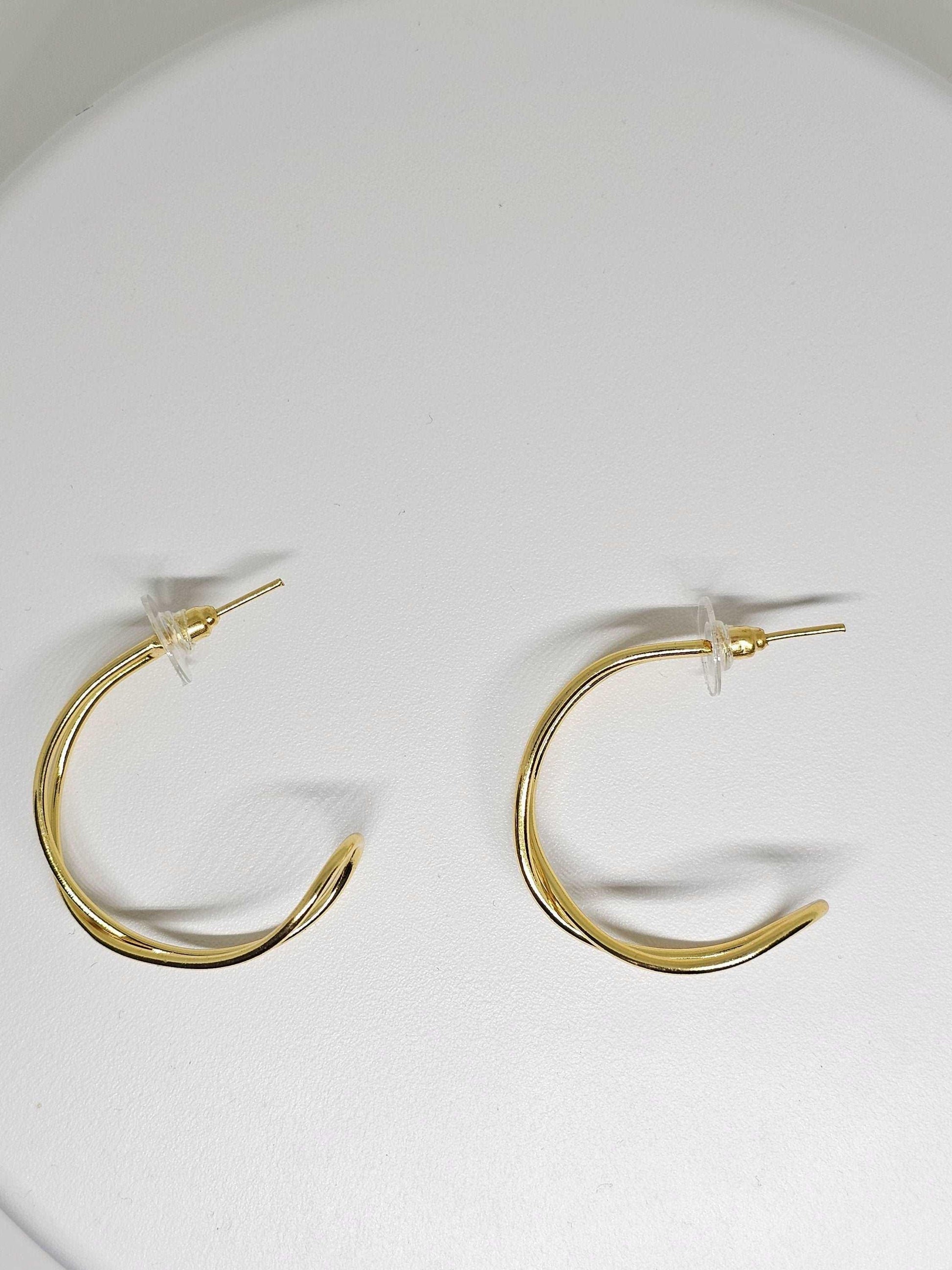 Gold Wave Shape Hoop Earrings - Minimalist Jewelry, Unique Gift for Her, Modern Gold Earrings, Lightweight Earrings, Brass Studs for Mom