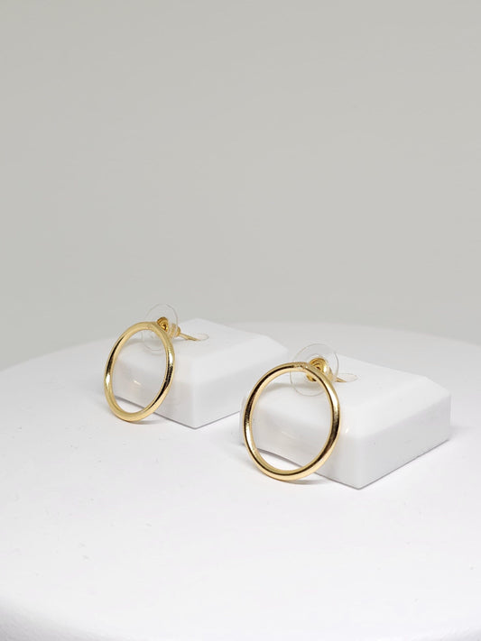 Minimalist Brass Hoop Earrings for Women - Simple and Elegant Circle Studs for Everyday Wear, Modern Geometric Design, Lightweight Jewelry