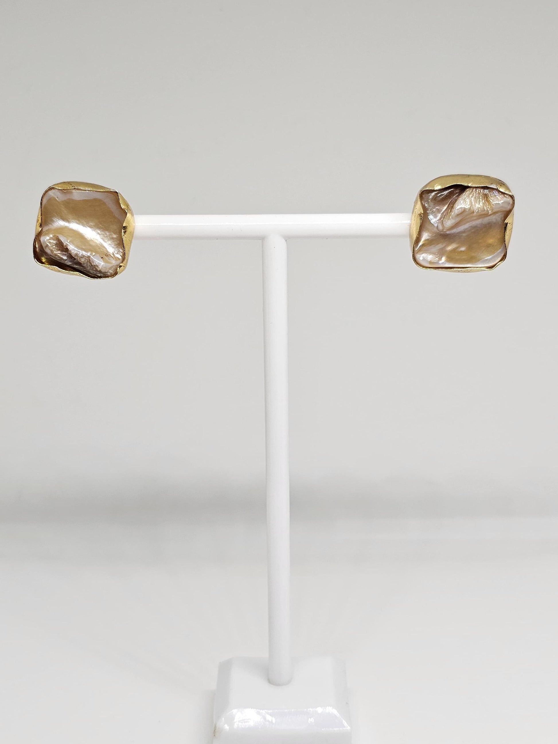 Gold-Plated Irregular Stud Earrings, Mother of Pearl Earrings, Statement Earrings for Women, Unique Gold Jewelry, Minimalist Accessories