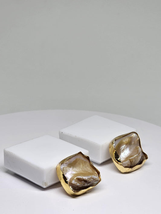 Gold-Plated Irregular Stud Earrings, Mother of Pearl Earrings, Statement Earrings for Women, Unique Gold Jewelry, Minimalist Accessories
