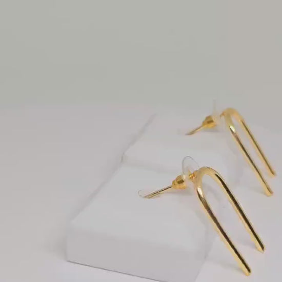 Minimalist Brass Hoop Earrings for Women - Simple and Elegant Circle Studs for Everyday Wear, Modern Geometric Design, Lightweight Jewelry