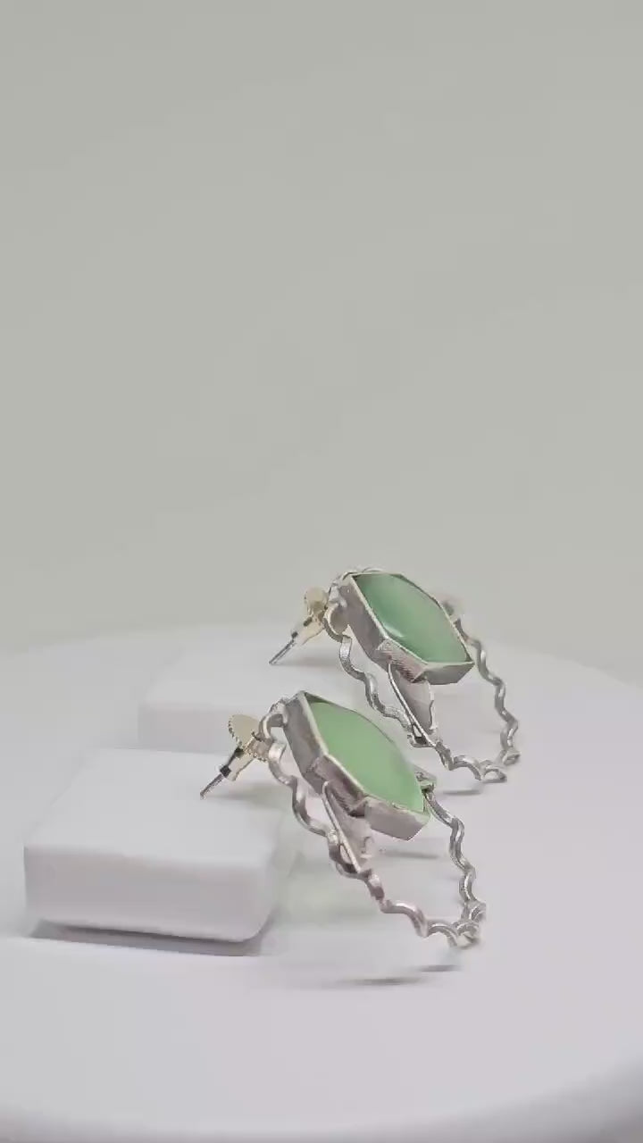 Lightweight Brass Studs Green Monalisa Stone Leaf Earring Stylish Fashionable Elegant Trendy Chic green Jewelry Gift Ideas for Anniversary