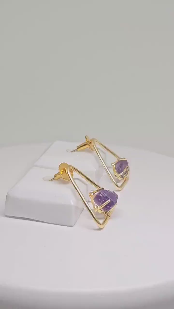 Elegant Triangle Brass Earrings with Raw Amethyst Stones – Modern Geometric Jewelry for Stylish, Natural Beauty Gift Ideas for Mom , Sister