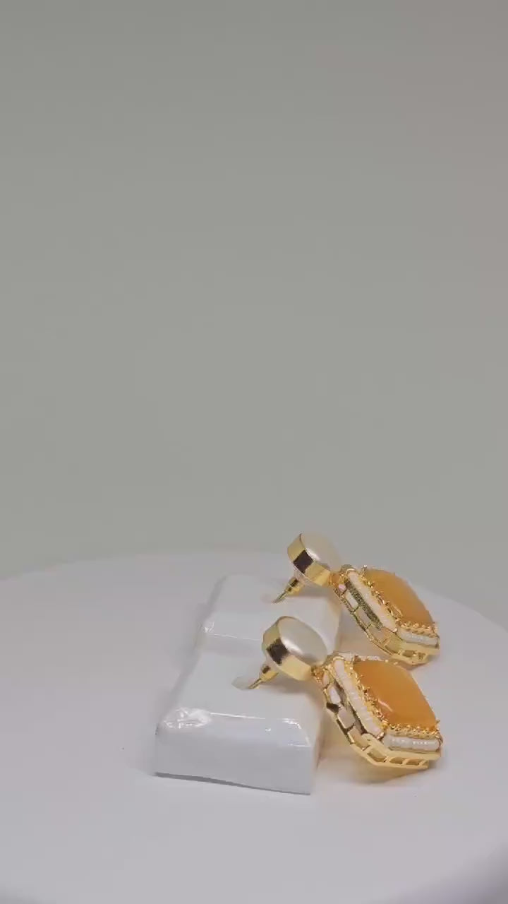 Handcrafted Geometric Yellow Stone Drop Earrings with Pearl Top, Gold-Framed Beaded Detailing – Elegant Statement Jewelry for Women